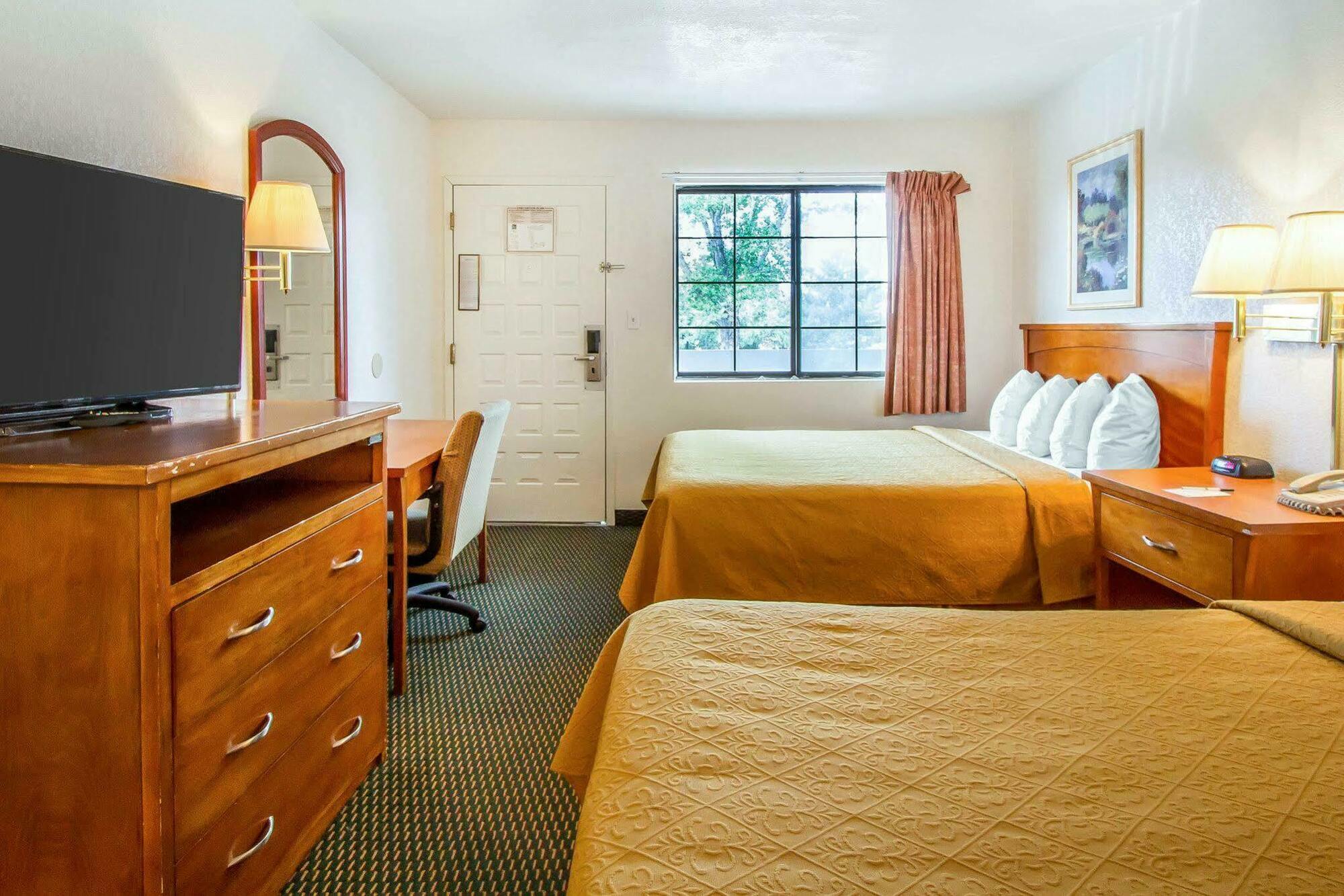 Quality Inn Flagstaff East I-40 Εξωτερικό φωτογραφία